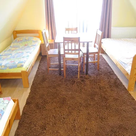 For 4 People In 公寓